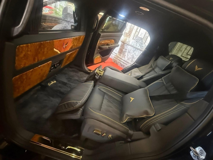 Vách ngăn riêng biệt trong khoang ghế VIP