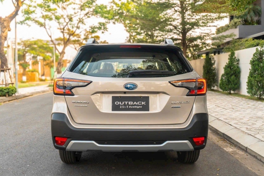Kích thước tổng thể Subaru Outback so với các mẫu SUV khác