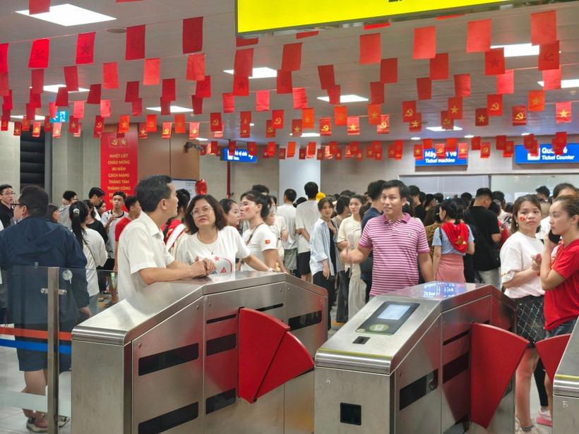 Bảng thông tin mạng lưới Metro Hà Nội