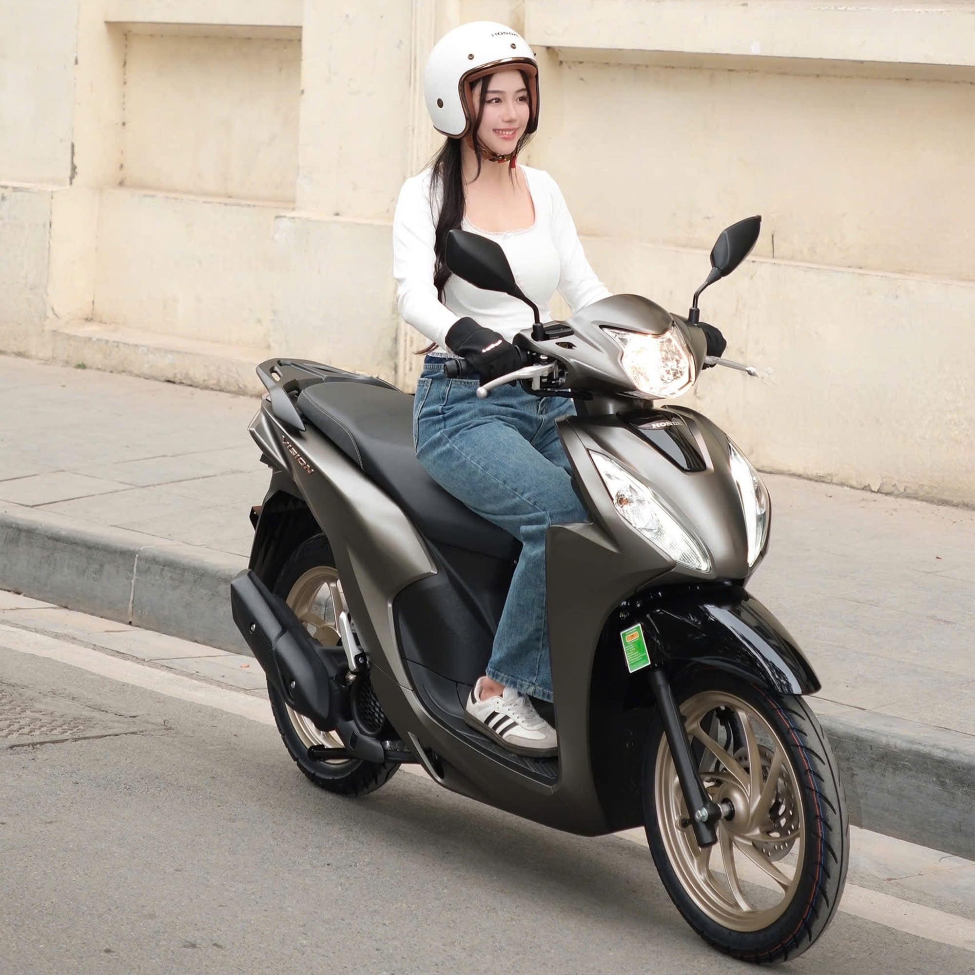 Hình ảnh xe tay ga số 1 nhỏ gọn và tiện ích
