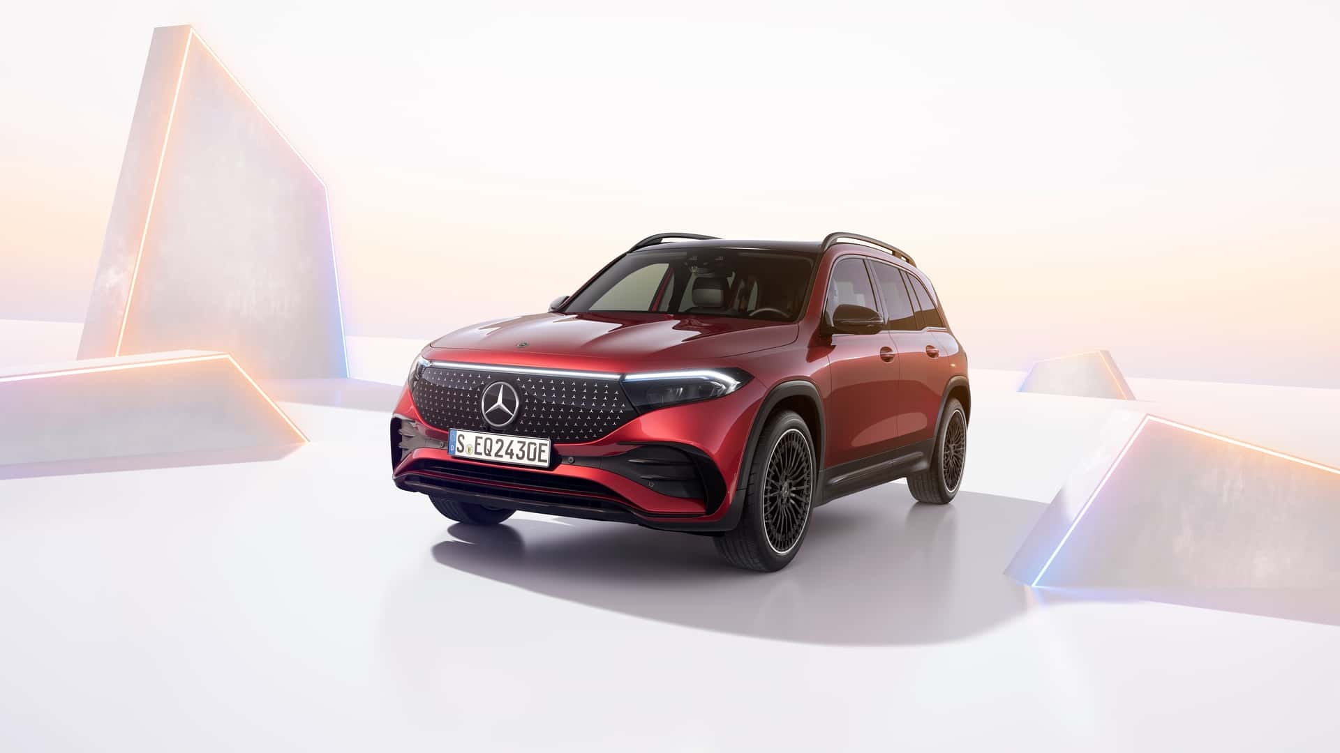 Mercedes-Benz EQB được bán ở Việt Nam