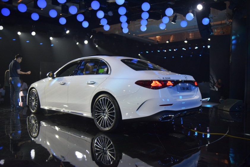 An toàn chủ động trên phiên bản AMG