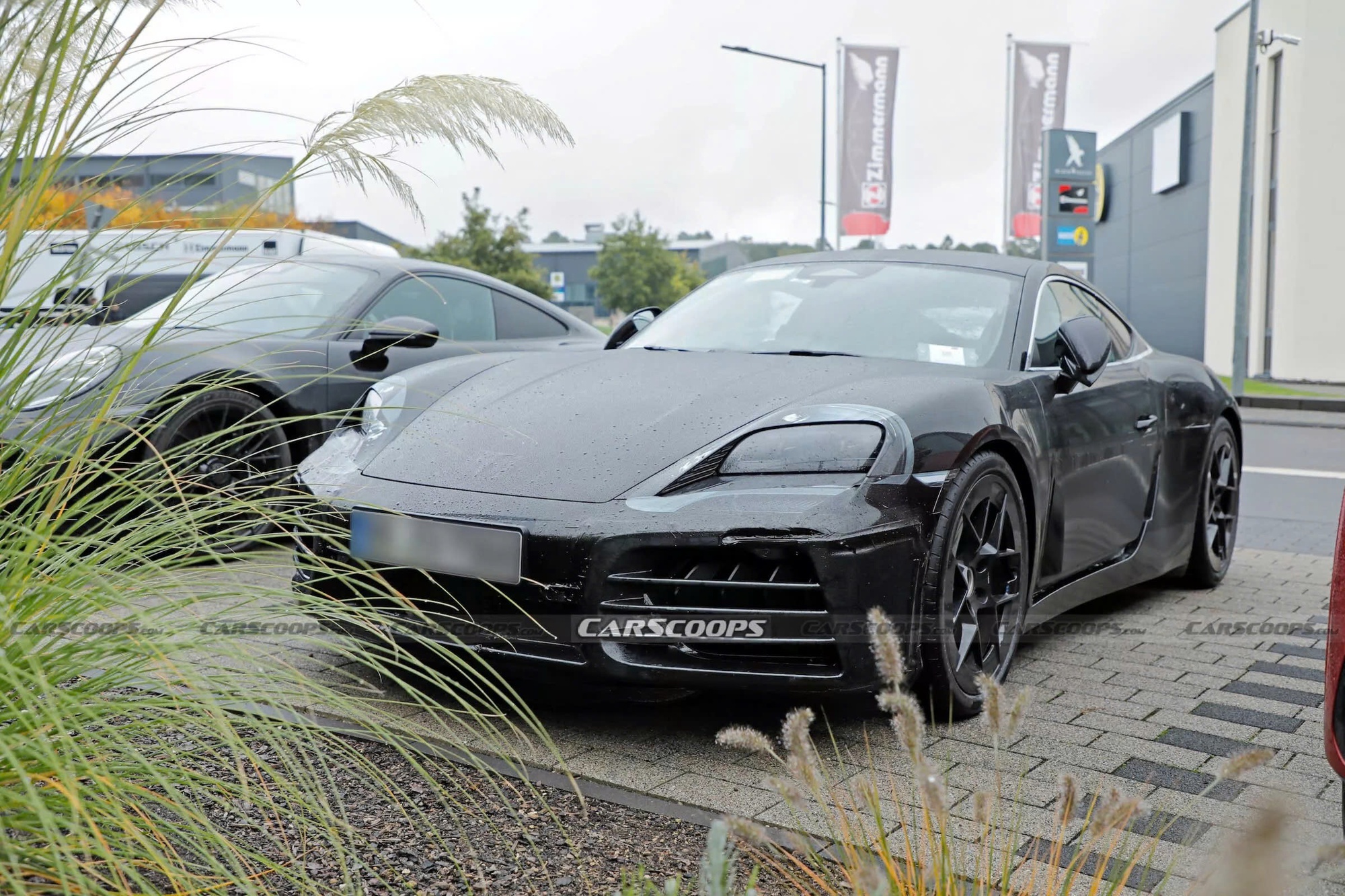 Porsche 718 EV góc chụp thân xe