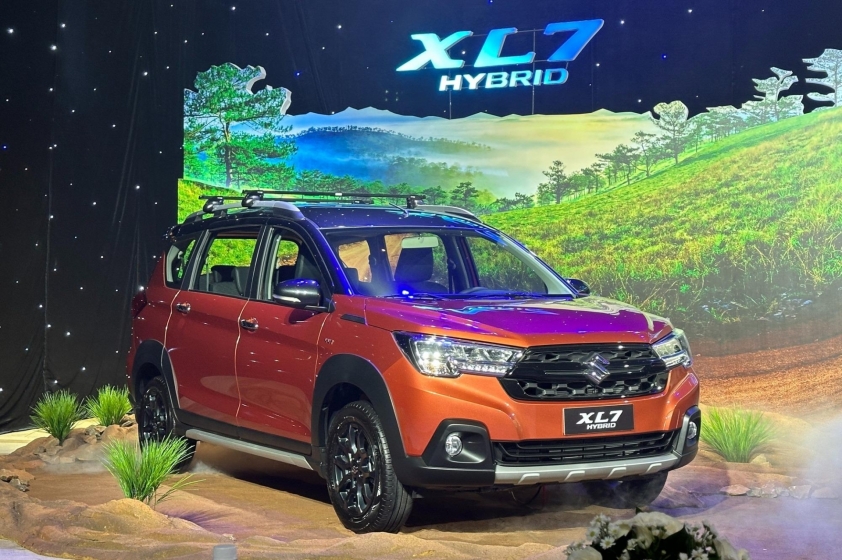 Suzuki XL7 Hybrid thiết kế SUV gầm cao