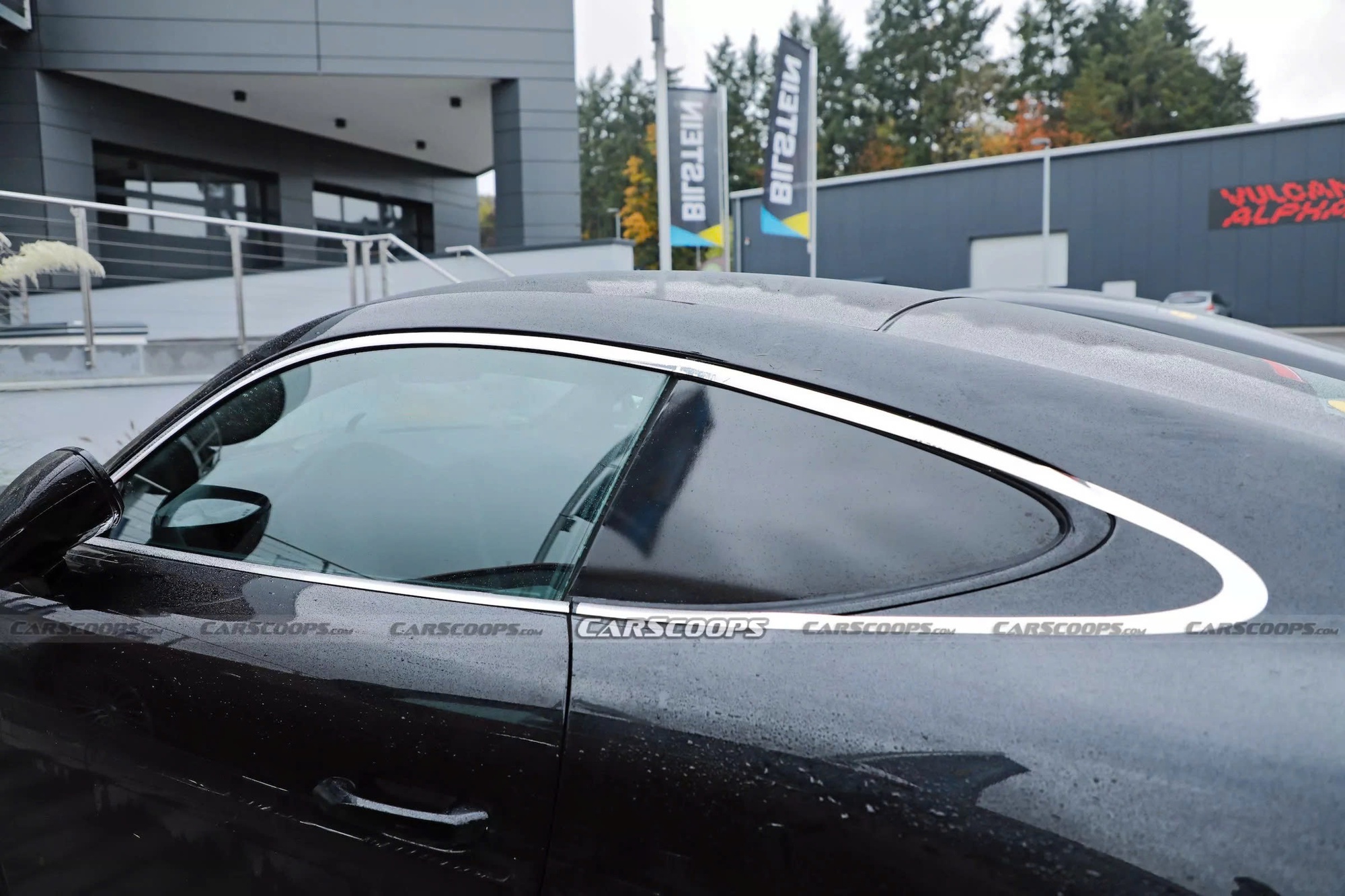 Phần đầu xe Porsche 718 EV