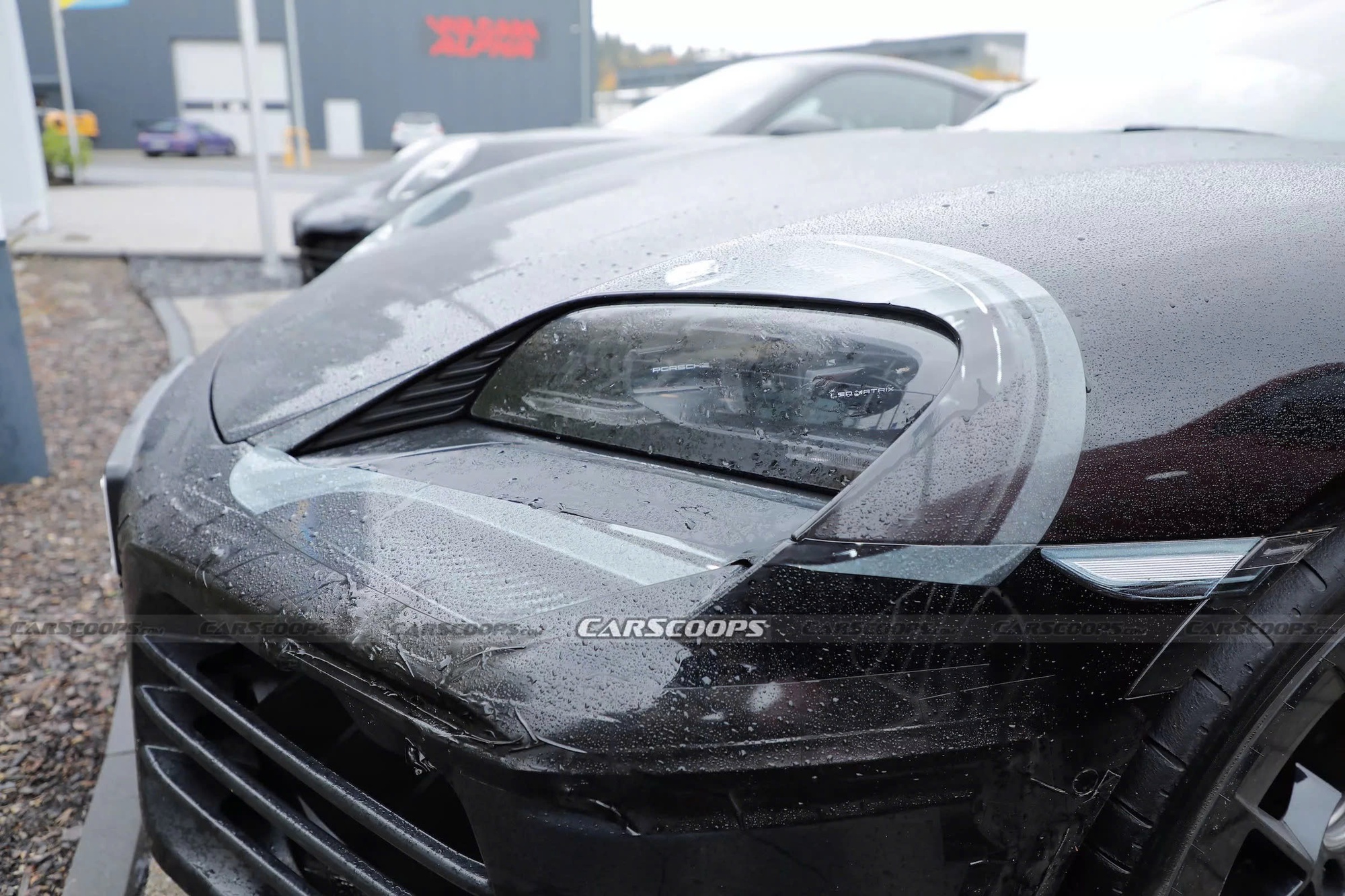 Đèn trước Porsche 718 EV giống Taycan