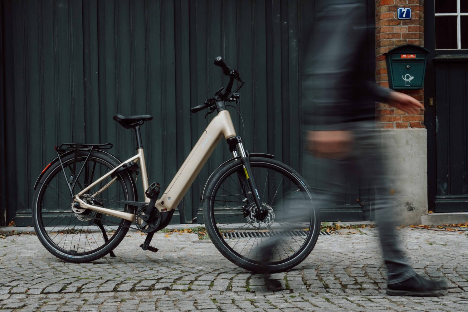 Thiết kế xe với phuộc SR Suntour