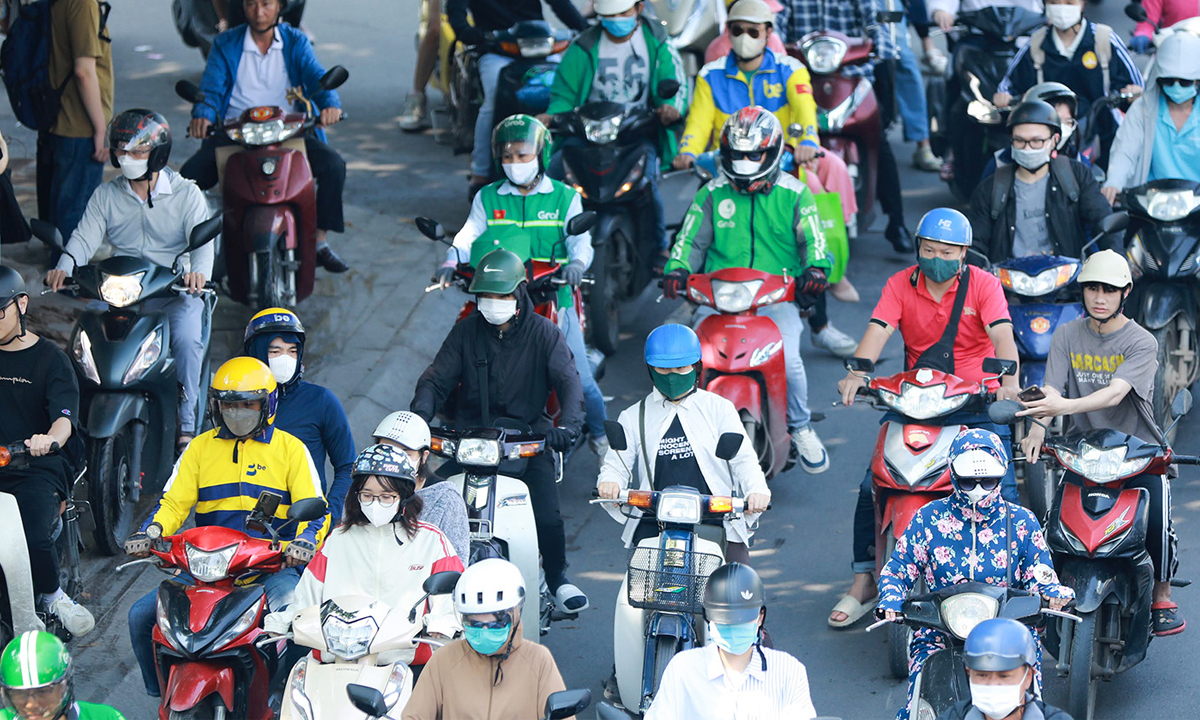 Lộ trình chuyển đổi phương tiện giao thông sử dụng nhiên liệu hóa thạch