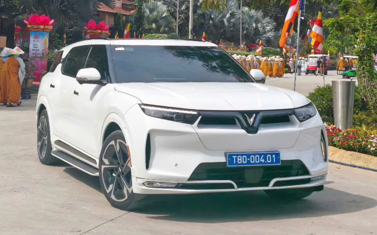 Xe điện VinFast phục vụ Đại lễ Vesak 2025