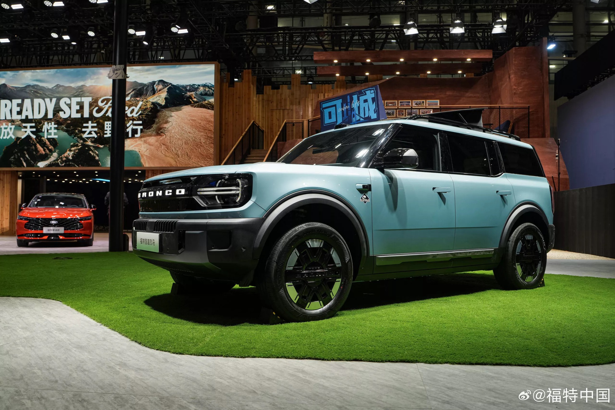 Sức mạnh vượt trội của Bronco Basecamp điện Ford Bronco Basecamp với thiết kế và sức mạnh mới