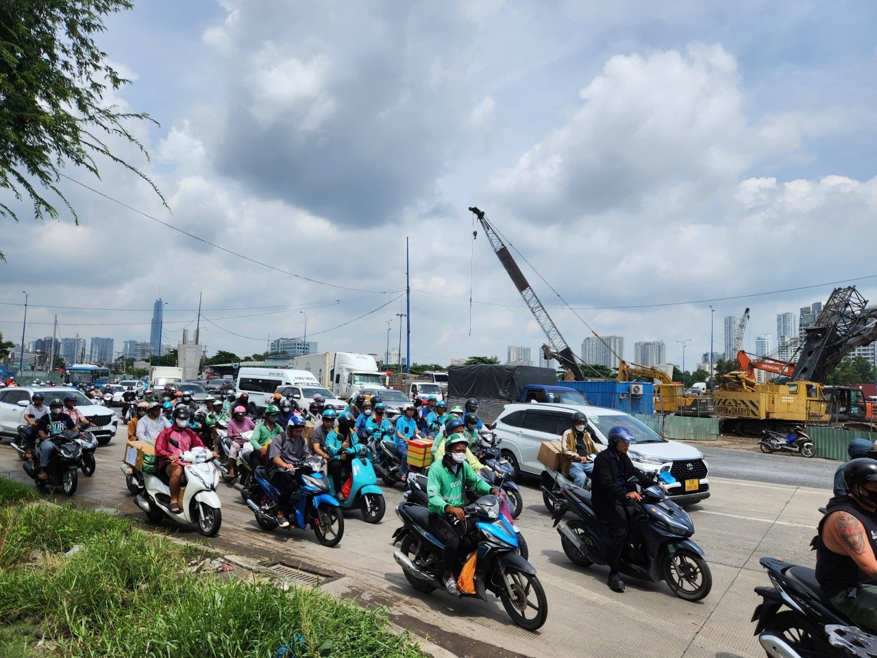 Chuyển đổi động cơ xe máy chạy xăng sang điện