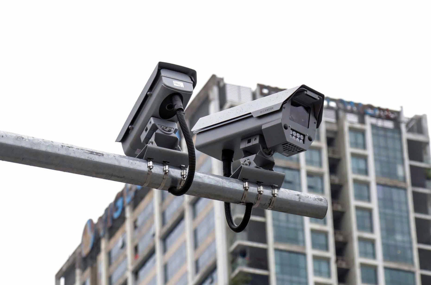 Những tính năng ‘ưu việt’ của hơn 1.800 camera AI ở Hà Nội sắp đi vào hoạt động- Ảnh 1. Hình ảnh camera AI đang được triển khai lắp đặt ở Hà Nội.