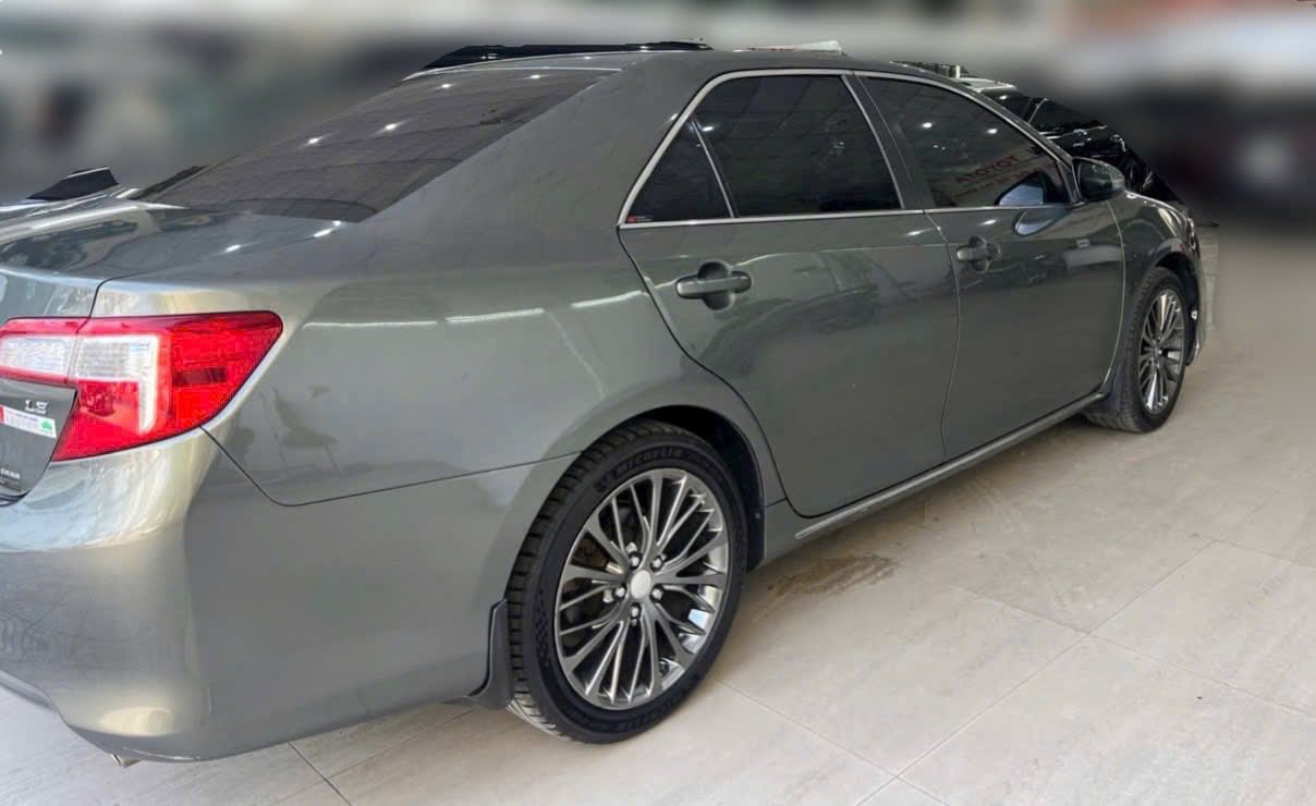 Màn hình giải trí nhỏ trên Camry 2013 Màn hình giải trí tiêu chuẩn trên Camry nhập Mỹ