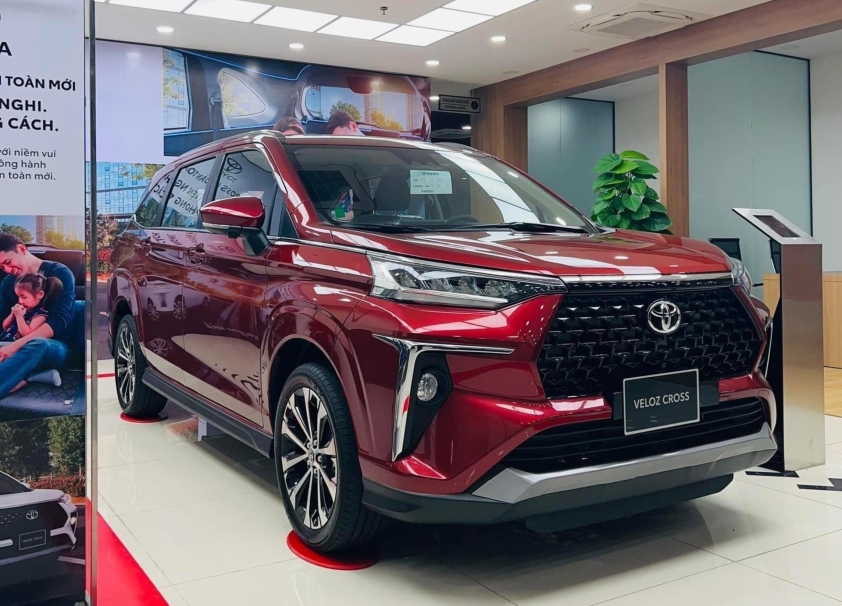 Toyota Veloz Cross với kiểu dáng CUV hiện đại