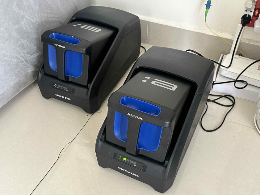 Pin rời xe máy điện Pin tháo rời giúp sạc linh hoạt cho xe máy điện