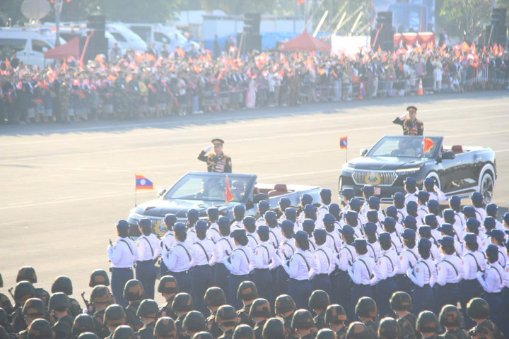 Chi tiết tinh chỉnh trên xe dẫn đoàn Tinh chỉnh chi tiết trên xe để đảm bảo an toàn và trang nghiêm